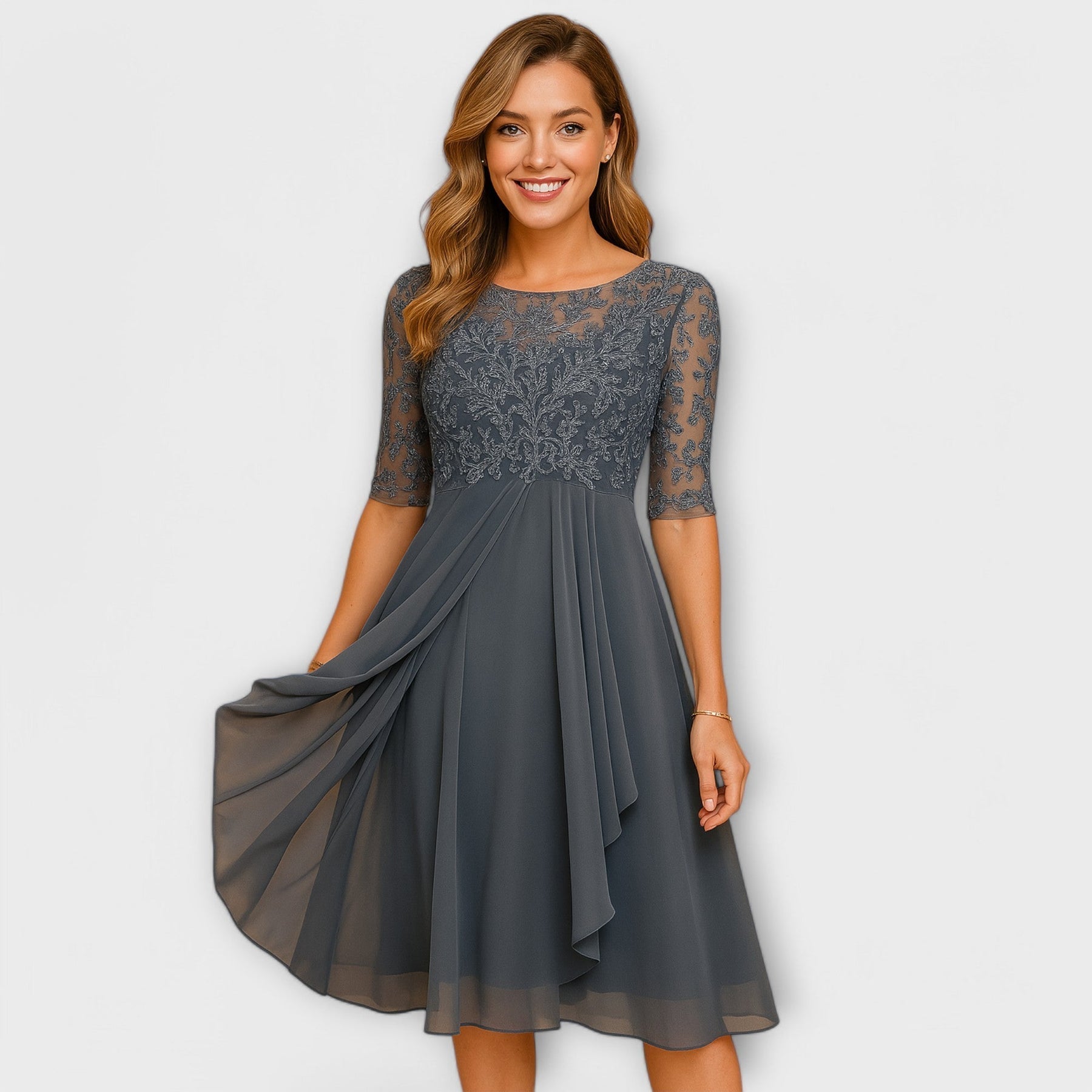 Elloén | Midi Dress With Lace Sleeve