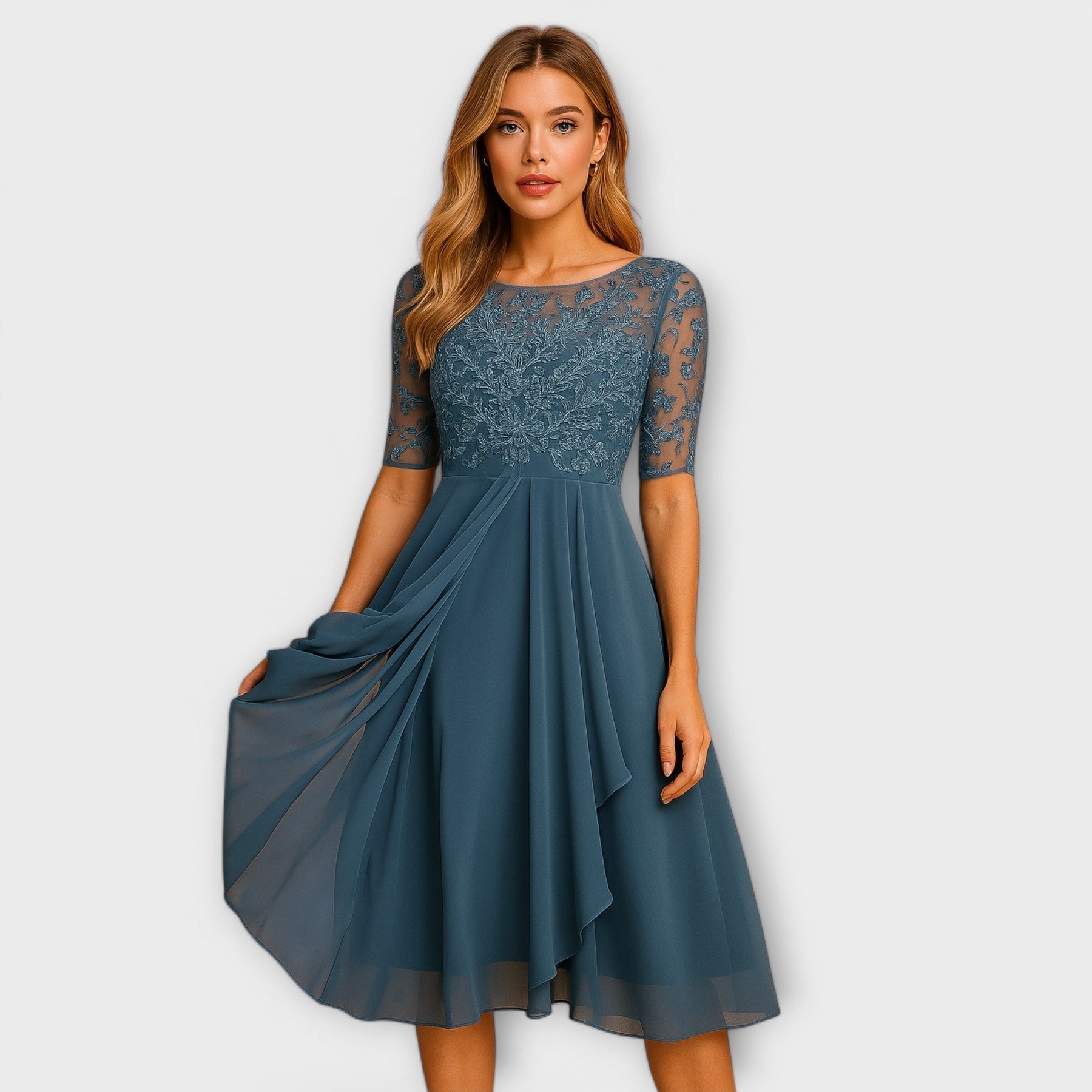 Elloén | Midi Dress With Lace Sleeve